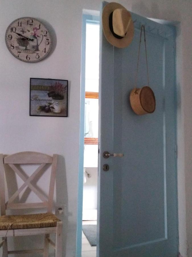 "Sea Front" Rose'S House Villa Kardhiani Bagian luar foto