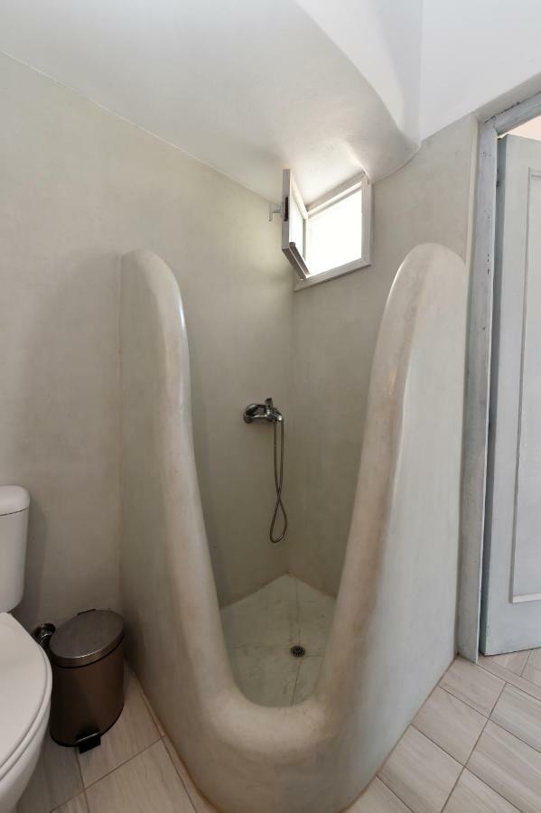 "Sea Front" Rose'S House Villa Kardhiani Bagian luar foto